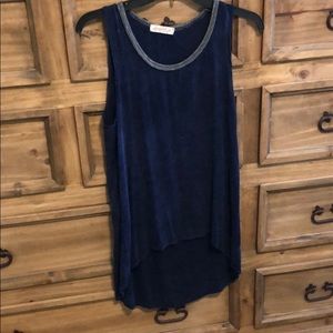 Sleeveless tunic T
